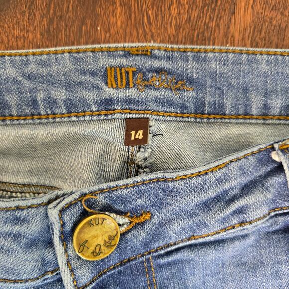 Kut From The Kloth Reese Ankle Straight Rose Embroidered  Distressed Ankle Jeans - Picture 7 of 11